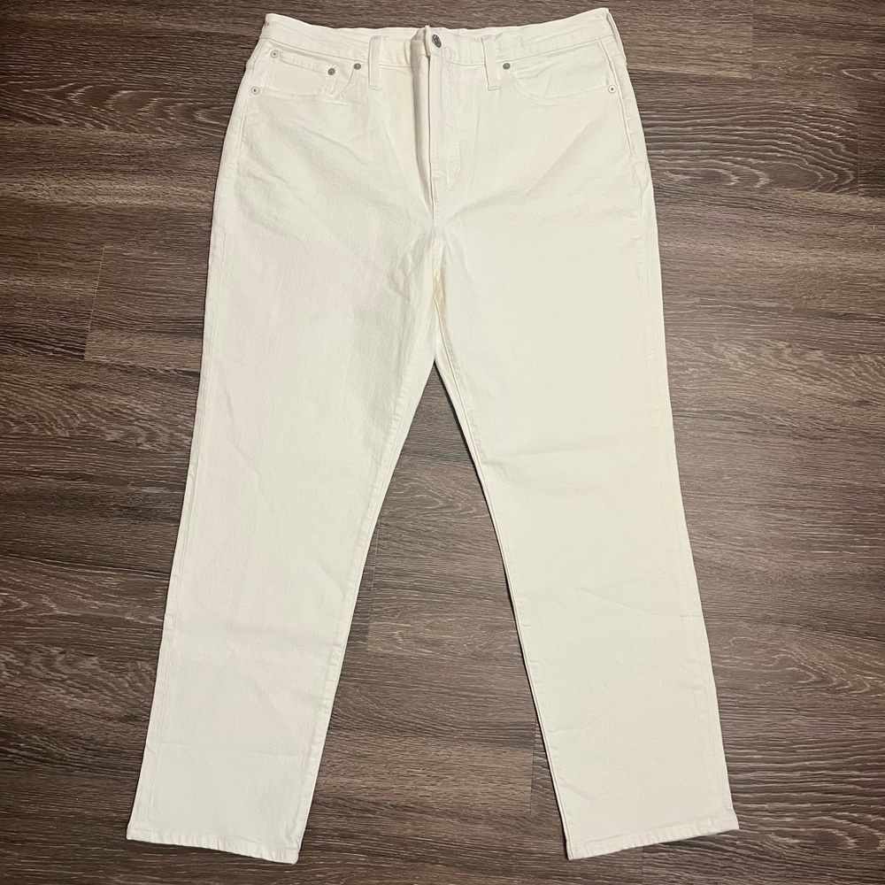 Women's White High-Rise Straight Jeans